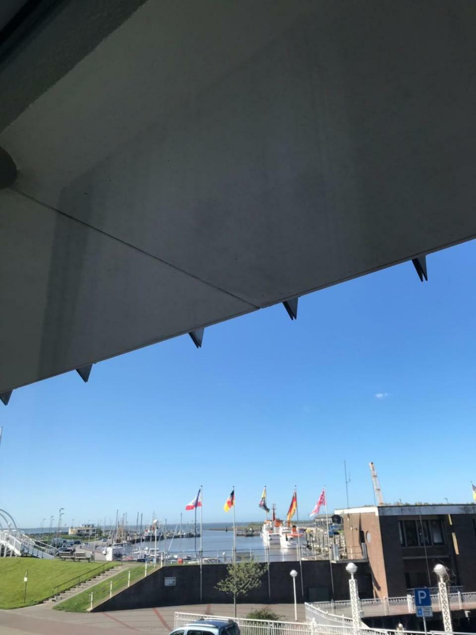 Nordseehotel Benser Hof Am Hafen Bensersiel Esterno foto
